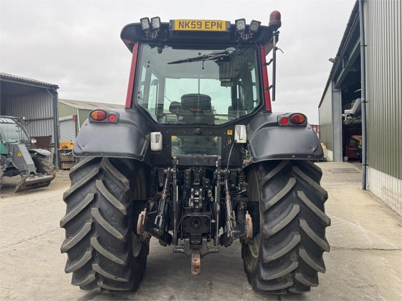 Valtra N121 Tractor - Tracteur agricole: photos 5 Valtra N121 Tractor - Tracteur agricole: photos 5