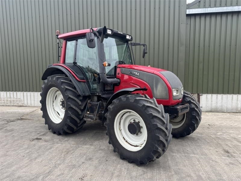 Valtra Valtra N121 Tractor - Tracteur agricole: photos 3 Valtra Valtra N121 Tractor - Tracteur agricole: photos 3