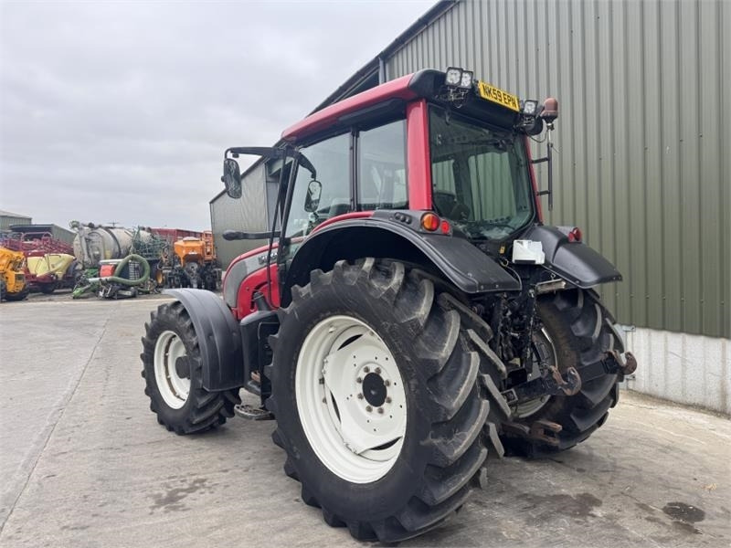 Valtra Valtra N121 Tractor - Tracteur agricole: photos 2 Valtra Valtra N121 Tractor - Tracteur agricole: photos 2