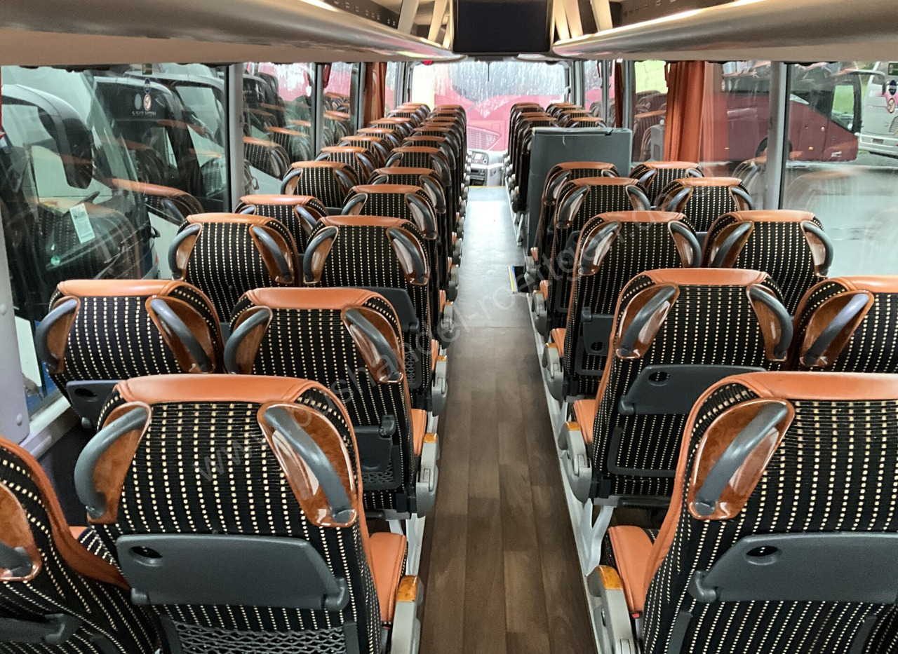 Autocar MAN R09: photos 15 Autocar MAN R09: photos 15