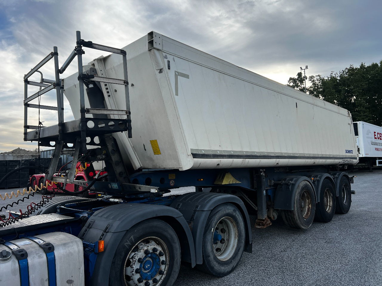 Schmitz Cargobull Gotha 27m3, SAF, ALU - Semi-remorque benne: photos 2 Schmitz Cargobull Gotha 27m3, SAF, ALU - Semi-remorque benne: photos 2