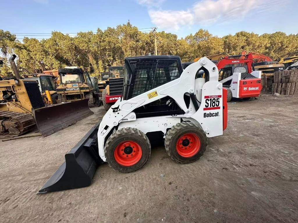Bobcat S 185 - Mini chargeuse: photos 3 Bobcat S 185 - Mini chargeuse: photos 3