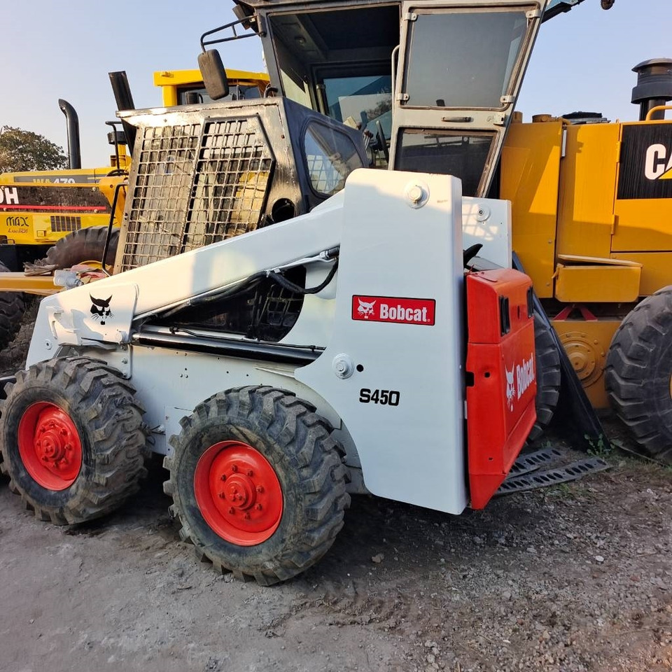 Bobcat S 450 - Mini chargeuse: photos 3 Bobcat S 450 - Mini chargeuse: photos 3