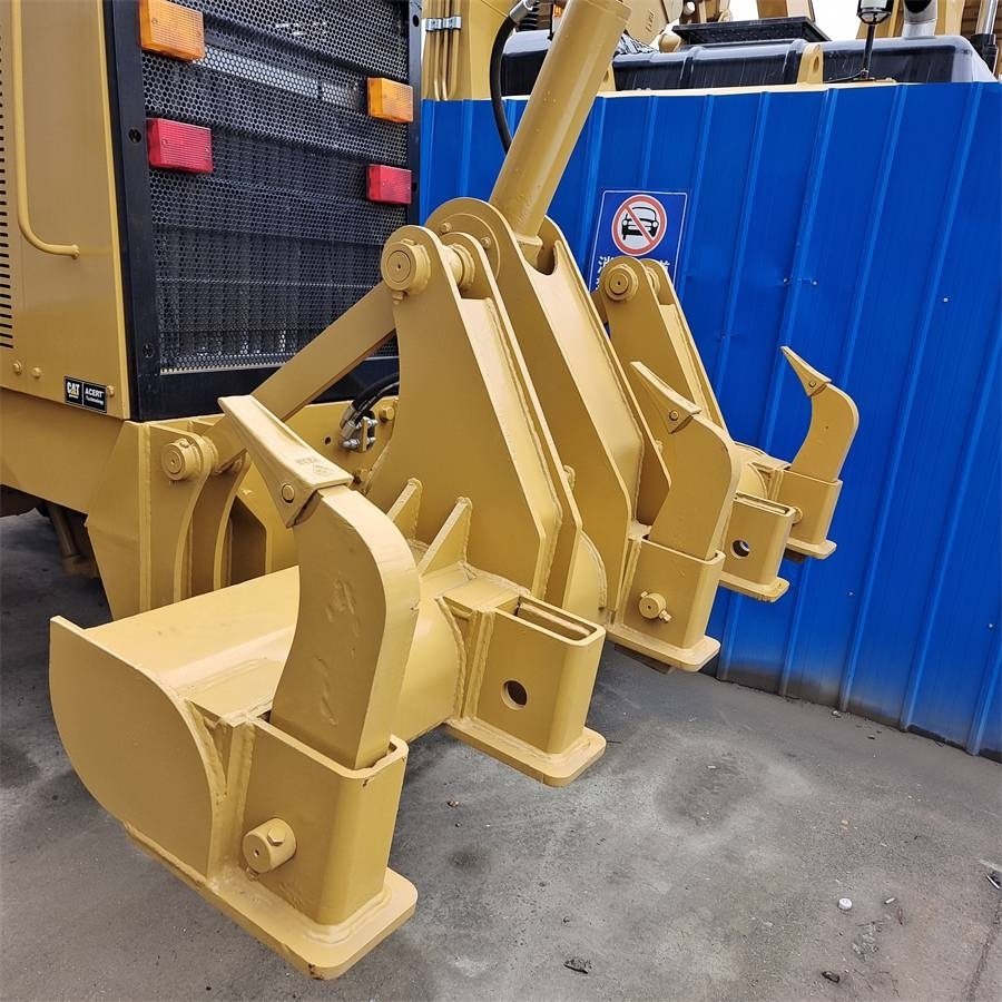 CAT 140 H - Niveleuse: photos 4 CAT 140 H - Niveleuse: photos 4