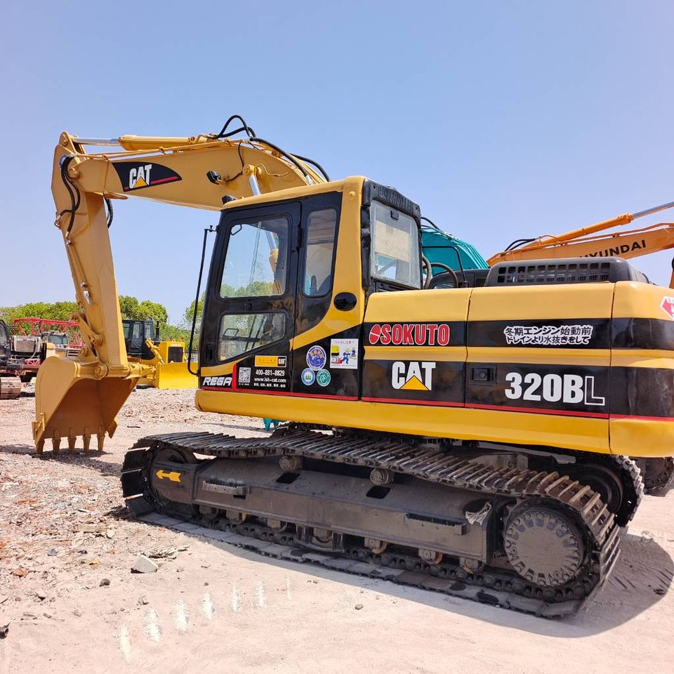 CAT 320 B L - Pelle sur chenille: photos 1 CAT 320 B L - Pelle sur chenille: photos 1