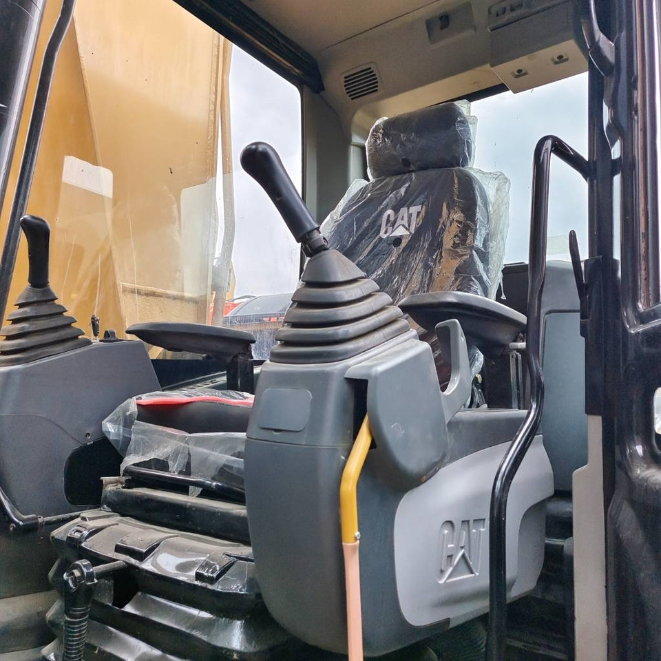 CAT 325 D - Pelle sur chenille: photos 5 CAT 325 D - Pelle sur chenille: photos 5