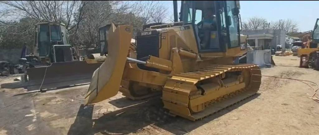 CAT D 6 K XLP - Niveleuse: photos 5 CAT D 6 K XLP - Niveleuse: photos 5