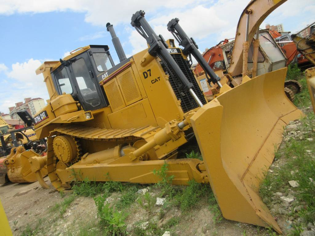 CAT D 7 H - Bulldozer: photos 2 CAT D 7 H - Bulldozer: photos 2