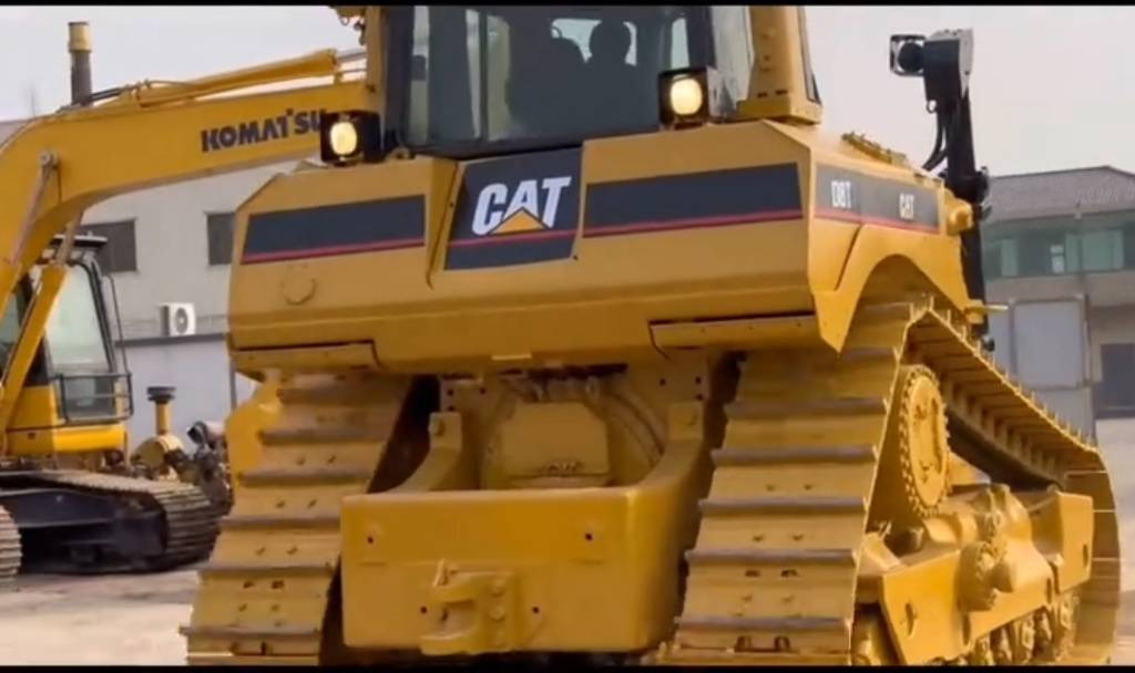 CAT D 8 T - Bulldozer: photos 3 CAT D 8 T - Bulldozer: photos 3