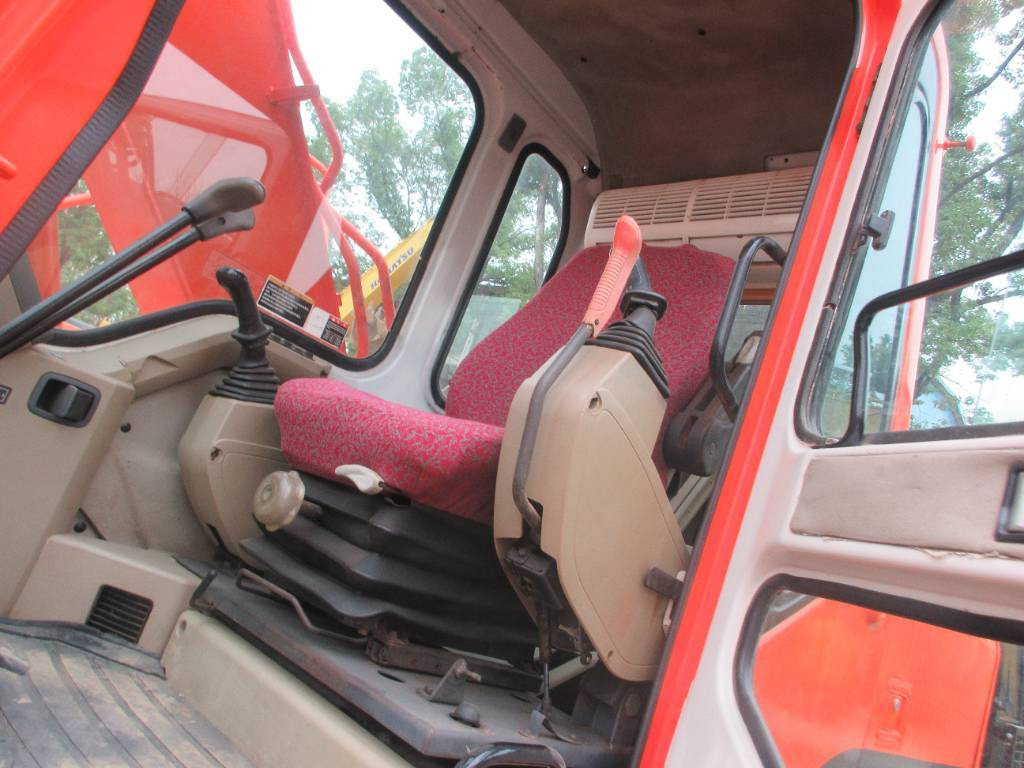 Pelle sur pneus Doosan DH 150 LC-7: photos 13