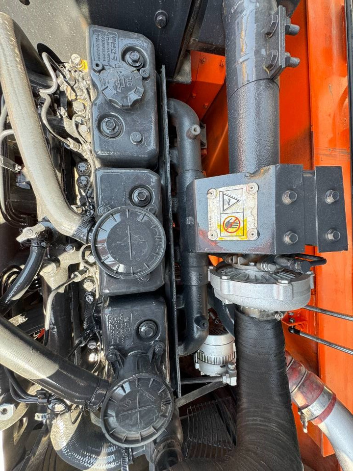 Doosan DX 300 LC-9S - Pelle sur chenille: photos 3 Doosan DX 300 LC-9S - Pelle sur chenille: photos 3
