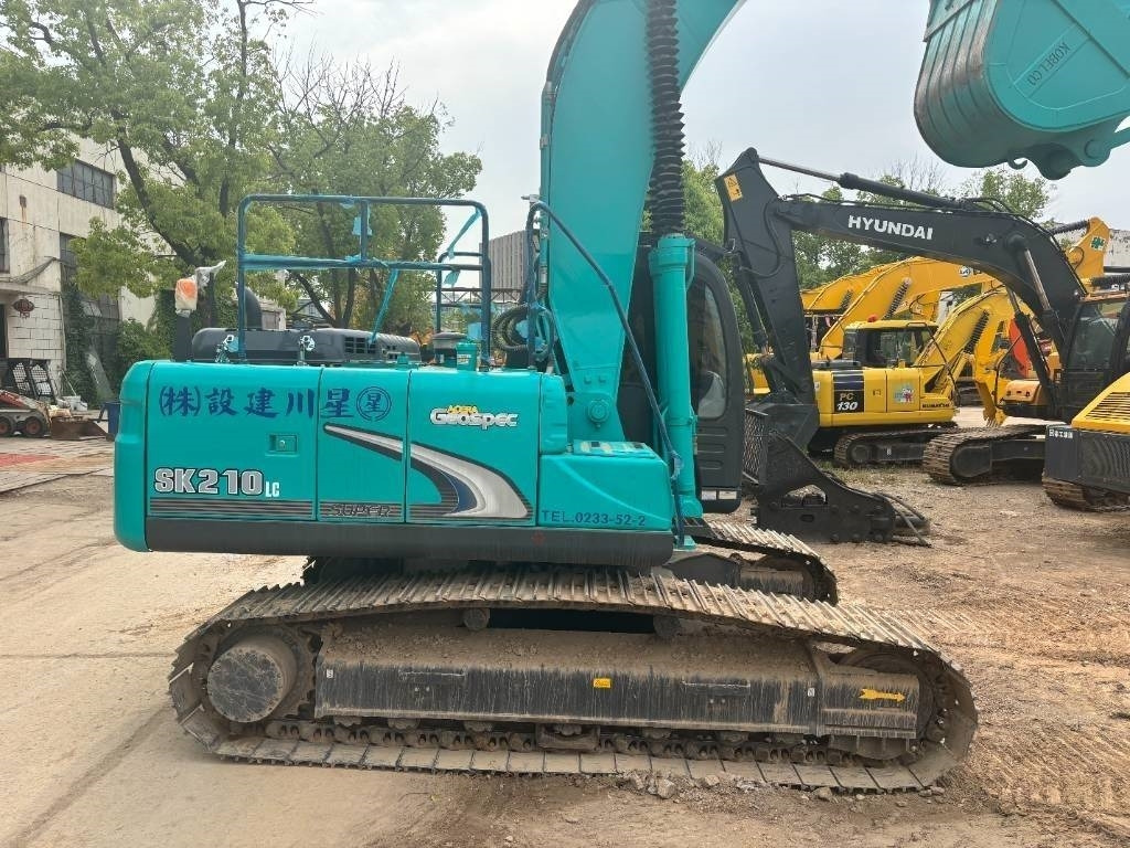 Kobelco SK 210 - Pelle sur chenille: photos 4 Kobelco SK 210 - Pelle sur chenille: photos 4