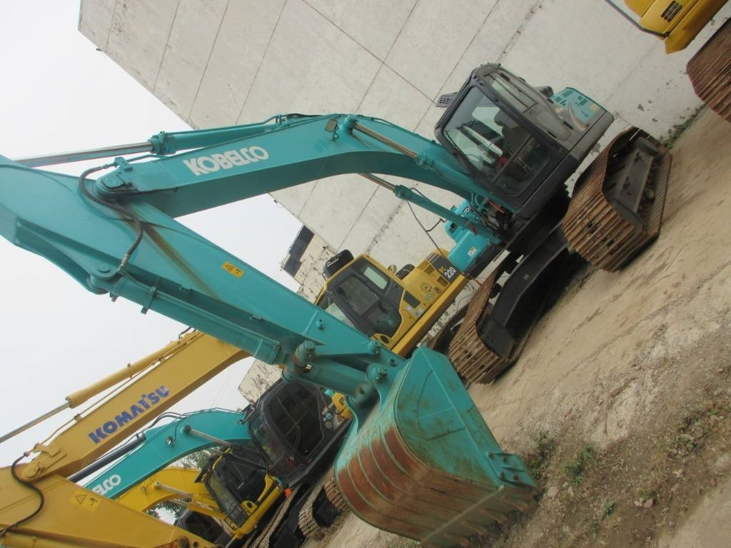 Kobelco SK 210 LC-9 - Pelle sur chenille: photos 2 Kobelco SK 210 LC-9 - Pelle sur chenille: photos 2