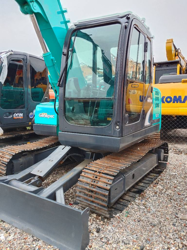 Kobelco SK 75 - Pelle sur chenille: photos 3 Kobelco SK 75 - Pelle sur chenille: photos 3