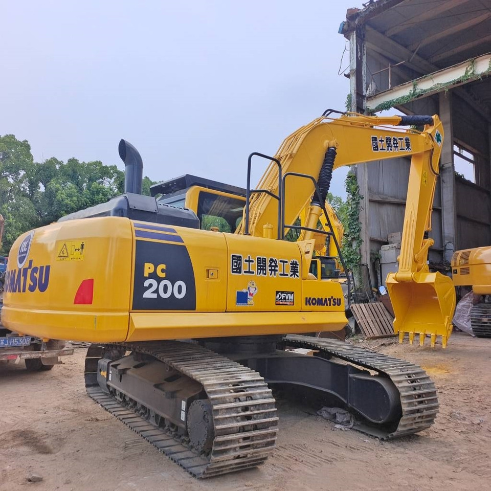 Komatsu PC 200 - Pelle sur chenille: photos 3 Komatsu PC 200 - Pelle sur chenille: photos 3
