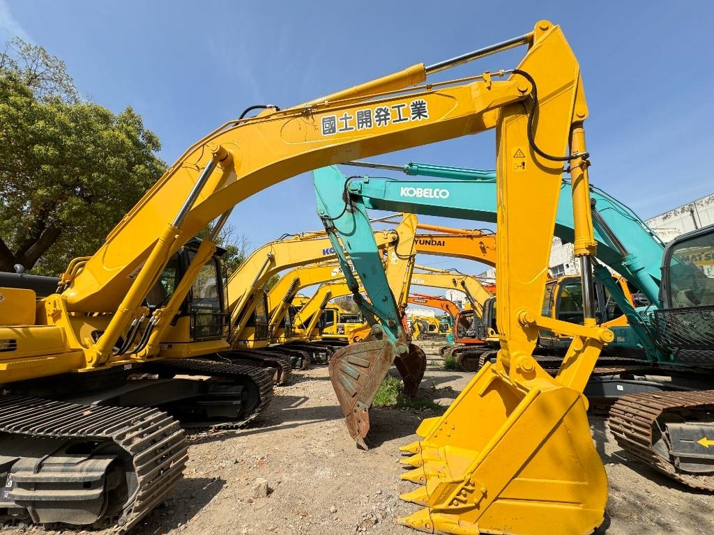 Komatsu PC 350 - Pelle sur chenille: photos 3 Komatsu PC 350 - Pelle sur chenille: photos 3