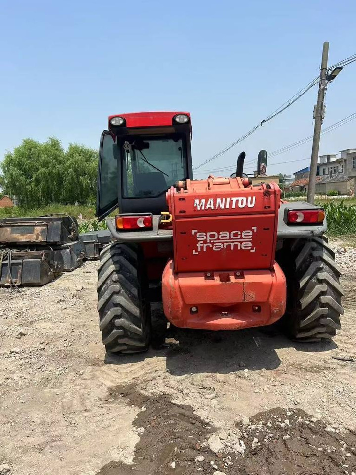 Manitou MT 1740 SL T - Mini chargeuse: photos 2 Manitou MT 1740 SL T - Mini chargeuse: photos 2
