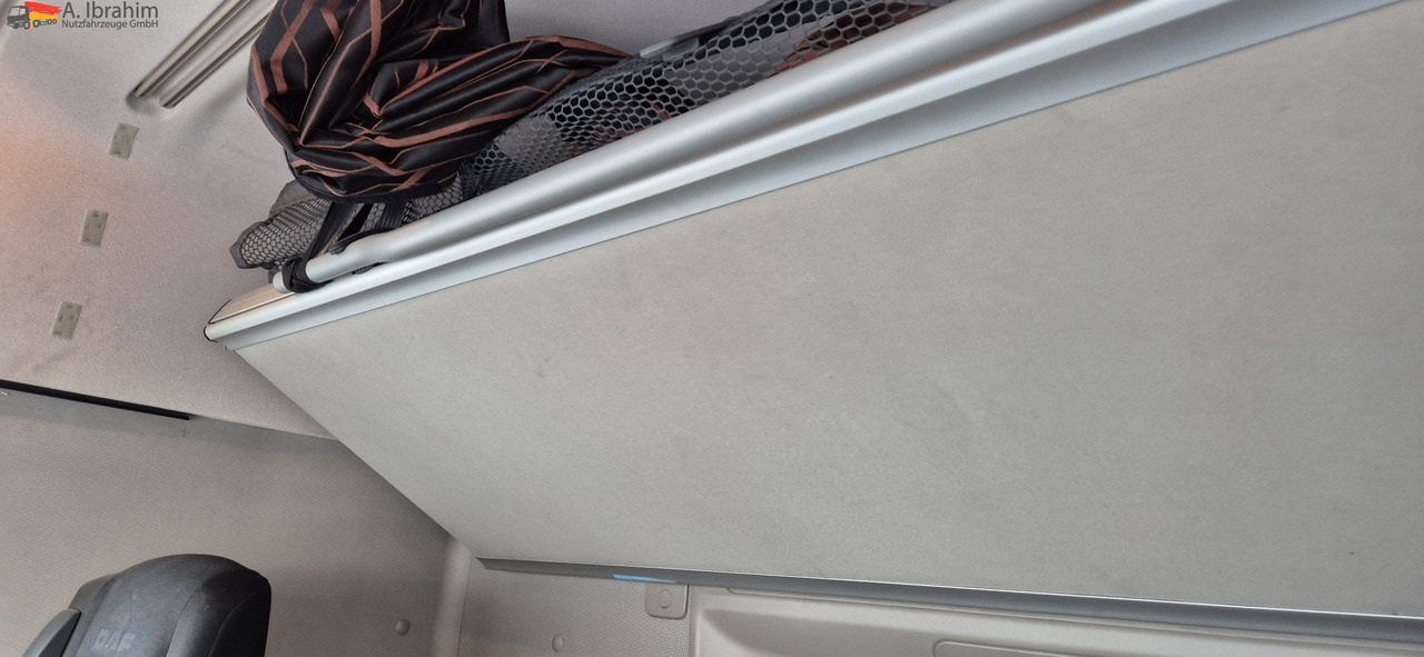 Daf XF 450 FAR Edscha Liftachse auch als Komplettzug !! - Camion à rideaux coulissants: photos 4 Daf XF 450 FAR Edscha Liftachse auch als Komplettzug !! - Camion à rideaux coulissants: photos 4