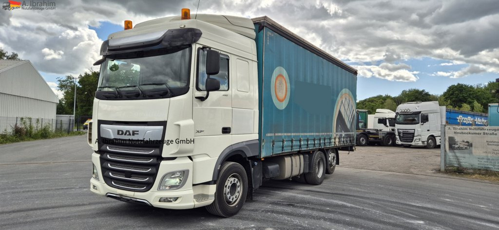 Daf XF 450 FAR Edscha Liftachse auch als Komplettzug !! - Camion à rideaux coulissants: photos 1 Daf XF 450 FAR Edscha Liftachse auch als Komplettzug !! - Camion à rideaux coulissants: photos 1