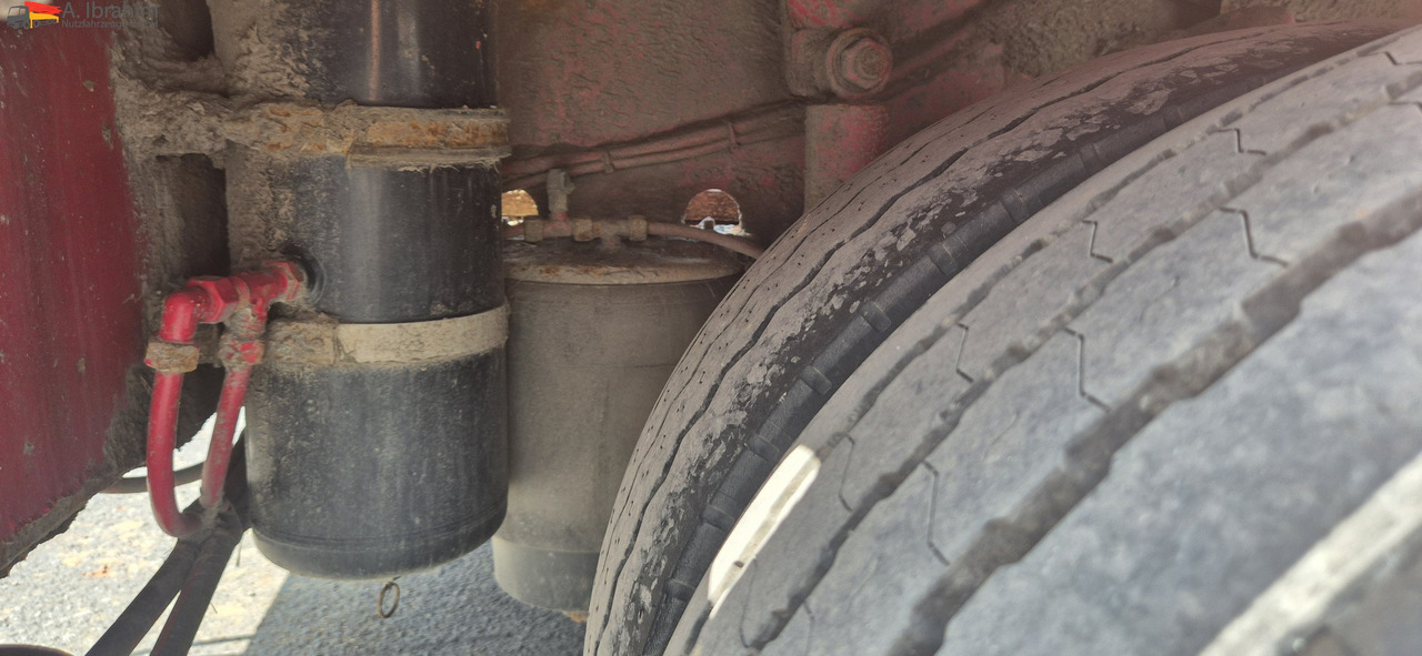 Goldhofer STZ-TBL3-33/80 Tiefbett mit Rampen Lenkung mit FB - Semi-remorque surbaissé: photos 2 Goldhofer STZ-TBL3-33/80 Tiefbett mit Rampen Lenkung mit FB - Semi-remorque surbaissé: photos 2