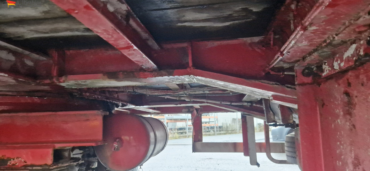 Goldhofer TP-L3-24/80 Bordwände, verbreiterbar, Zustand 3-4 - Remorque porte-engin surbaissée: photos 2 Goldhofer TP-L3-24/80 Bordwände, verbreiterbar, Zustand 3-4 - Remorque porte-engin surbaissée: photos 2