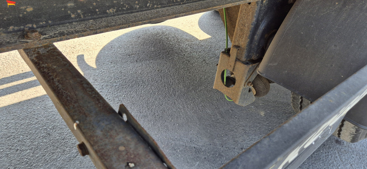 Kögel SN24 Standard, Edscha, Trommelbremse - Semi-remorque rideaux coulissants: photos 5 Kögel SN24 Standard, Edscha, Trommelbremse - Semi-remorque rideaux coulissants: photos 5