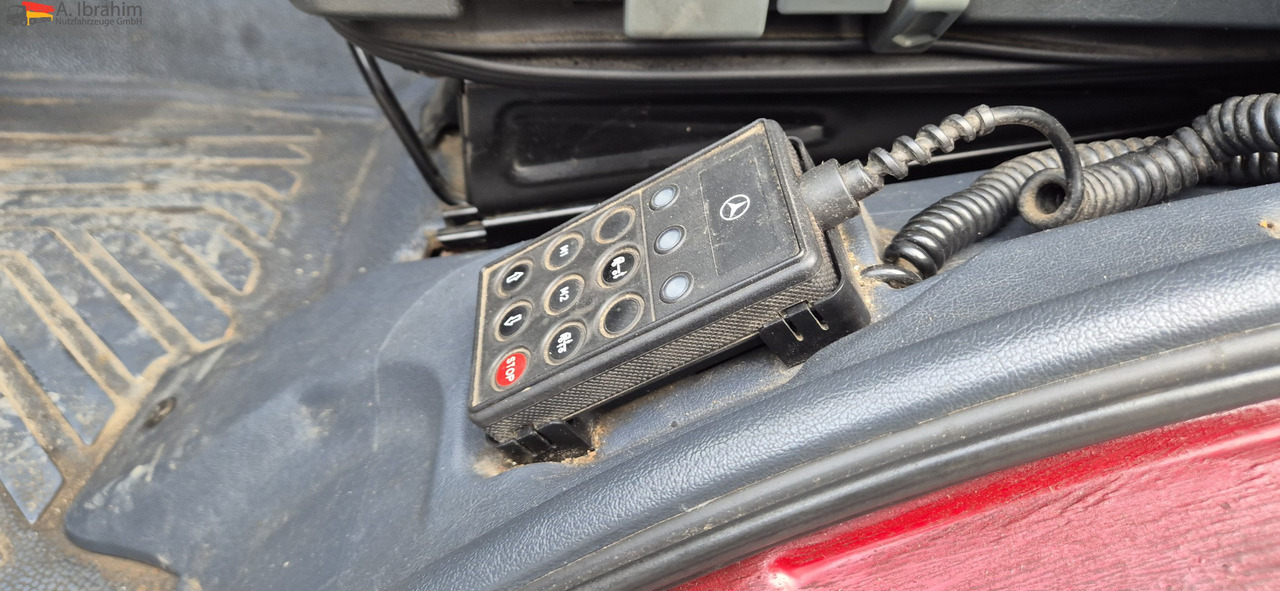 Mercedes-Benz 823 LBW | Radstand 4900 mm | 7.2 m Pritsche Klima | 3 Pedals - Utilitaire rideaux coulissants (PLSC): photos 5 Mercedes-Benz 823 LBW | Radstand 4900 mm | 7.2 m Pritsche Klima | 3 Pedals - Utilitaire rideaux coulissants (PLSC): photos 5