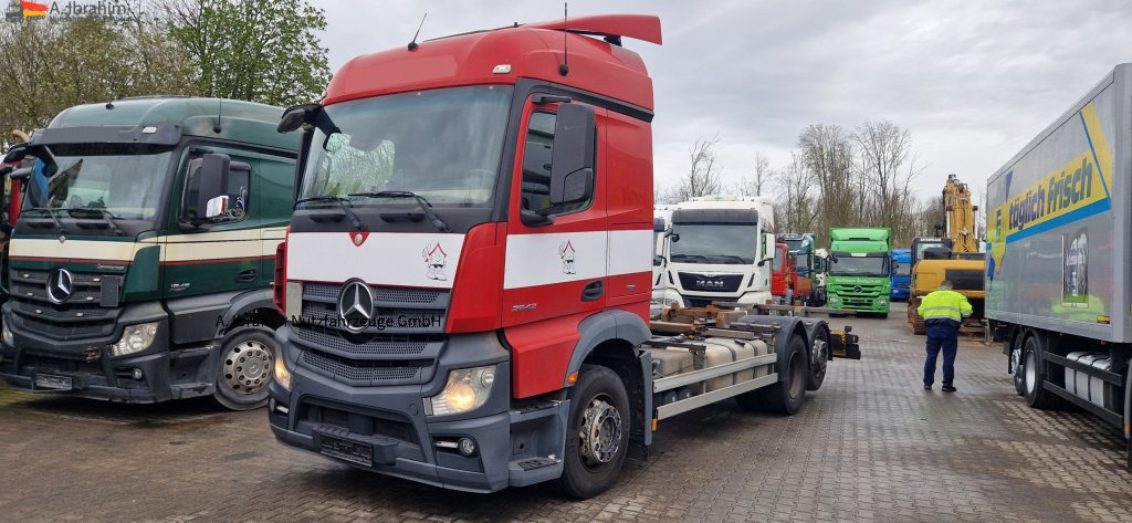 Mercedes-Benz DB 2542 Scheckheft gepflegt bei Mercedes, Euro 5 - Camion porte-conteneur/ Caisse mobile: photos 1 Mercedes-Benz DB 2542 Scheckheft gepflegt bei Mercedes, Euro 5 - Camion porte-conteneur/ Caisse mobile: photos 1