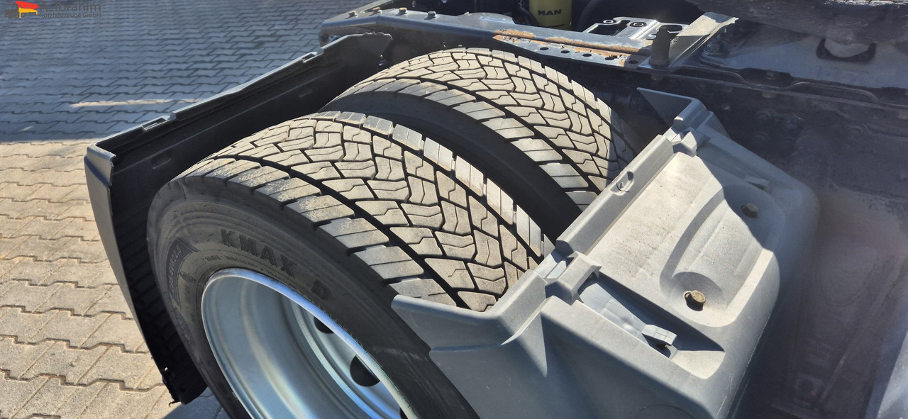 MAN TGX 18.460 Retarder, Klima, 1. Hand 04 2018 - Tracteur routier: photos 3 MAN TGX 18.460 Retarder, Klima, 1. Hand 04 2018 - Tracteur routier: photos 3