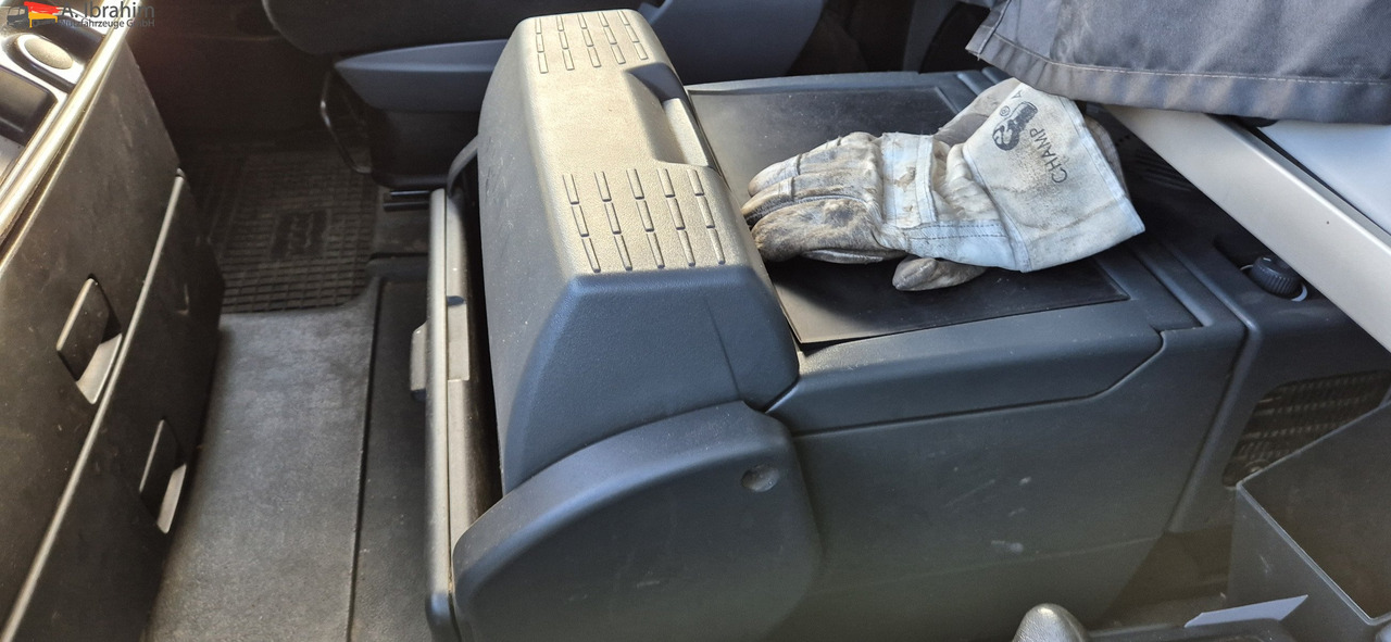 MAN TGX 18.480 Kipphydraulik, Retarder deutsches Fahrzeug - Tracteur routier: photos 4 MAN TGX 18.480 Kipphydraulik, Retarder deutsches Fahrzeug - Tracteur routier: photos 4