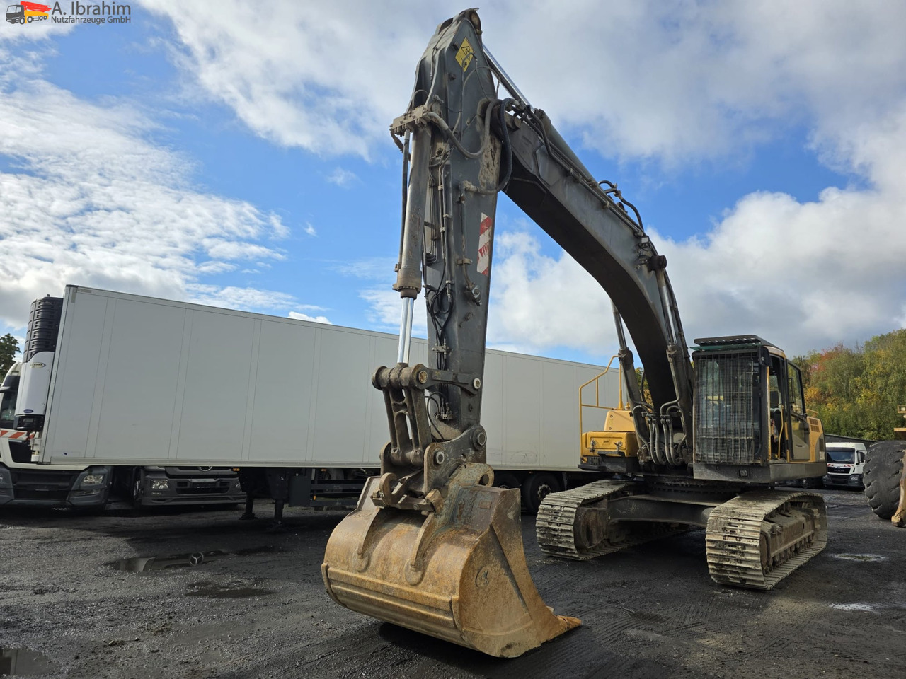 Volvo EC360C Schnellwechsler | Hammerhydraulik | Klima | 40t | 12305 St. - Pelle sur chenille: photos 1 Volvo EC360C Schnellwechsler | Hammerhydraulik | Klima | 40t | 12305 St. - Pelle sur chenille: photos 1
