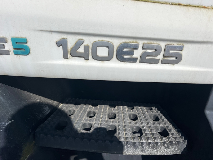 Camion frigorifique Iveco 140E25: photos 16