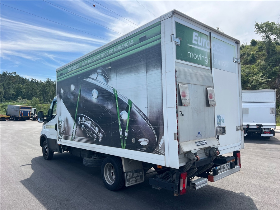 Iveco 35C16HA8 - Fourgon grand volume: photos 4 Iveco 35C16HA8 - Fourgon grand volume: photos 4