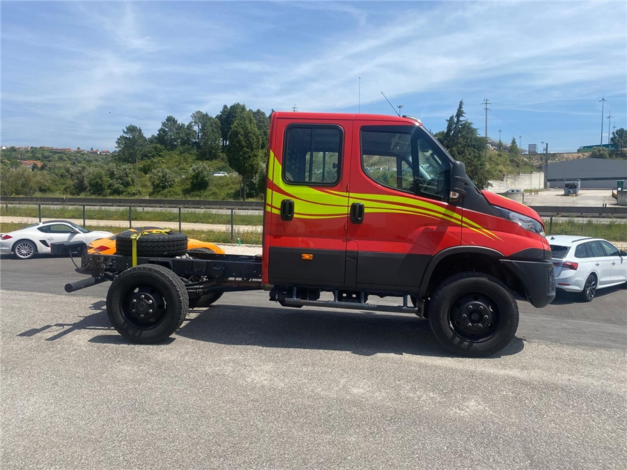 Crédit-bail de Iveco 70-S180 4X4 Iveco 70-S180 4X4: photos 7
