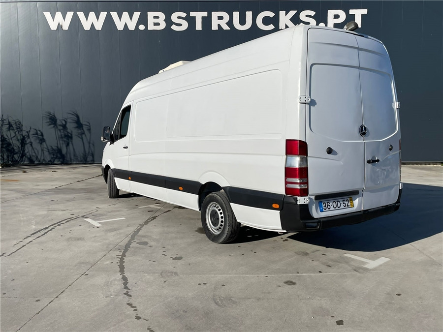 MERCEDES-BENZ 315 - Utilitaire frigorifique: photos 3 MERCEDES-BENZ 315 - Utilitaire frigorifique: photos 3