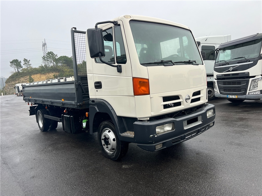 NISSAN ATLEON - Camion benne: photos 1 NISSAN ATLEON - Camion benne: photos 1