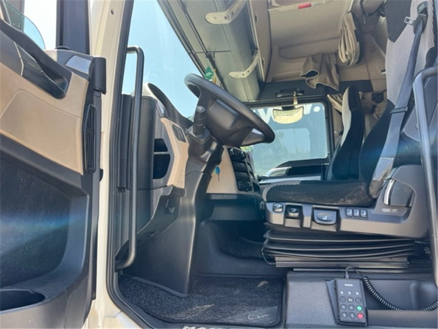 MAN TGX 18.460 - Tracteur routier: photos 5 MAN TGX 18.460 - Tracteur routier: photos 5