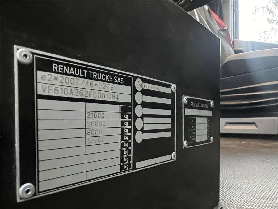 Tracteur routier Renault T 520 HIGHCAB: photos 19
