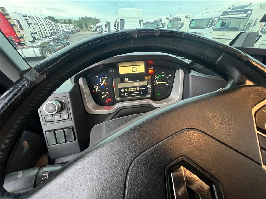 Tracteur routier Renault T 520 HIGHCAB: photos 17