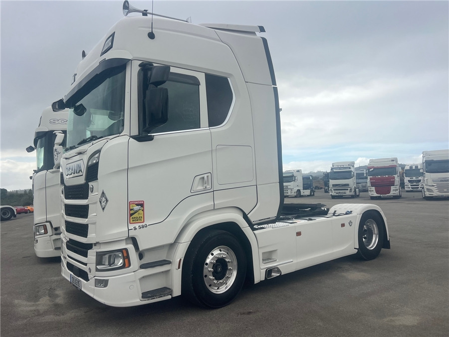Scania S580 - Tracteur routier: photos 1 Scania S580 - Tracteur routier: photos 1