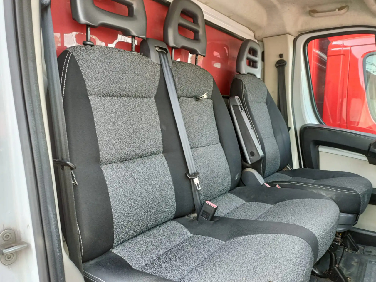 FIAT DUCATO BOX - Fourgon grand volume: photos 5 FIAT DUCATO BOX - Fourgon grand volume: photos 5