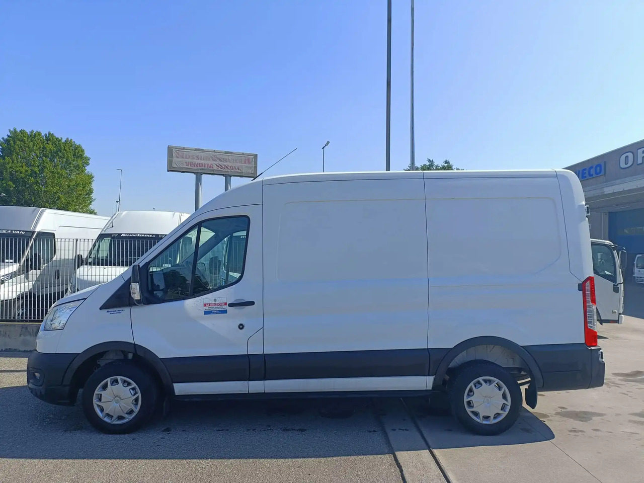 FORD TRANSIT FURGONE STANDARD - Fourgon utilitaire: photos 4 FORD TRANSIT FURGONE STANDARD - Fourgon utilitaire: photos 4