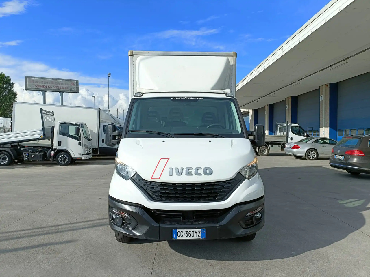 IVECO 35C14 FURGONATO BOX - Fourgon grand volume: photos 2 IVECO 35C14 FURGONATO BOX - Fourgon grand volume: photos 2