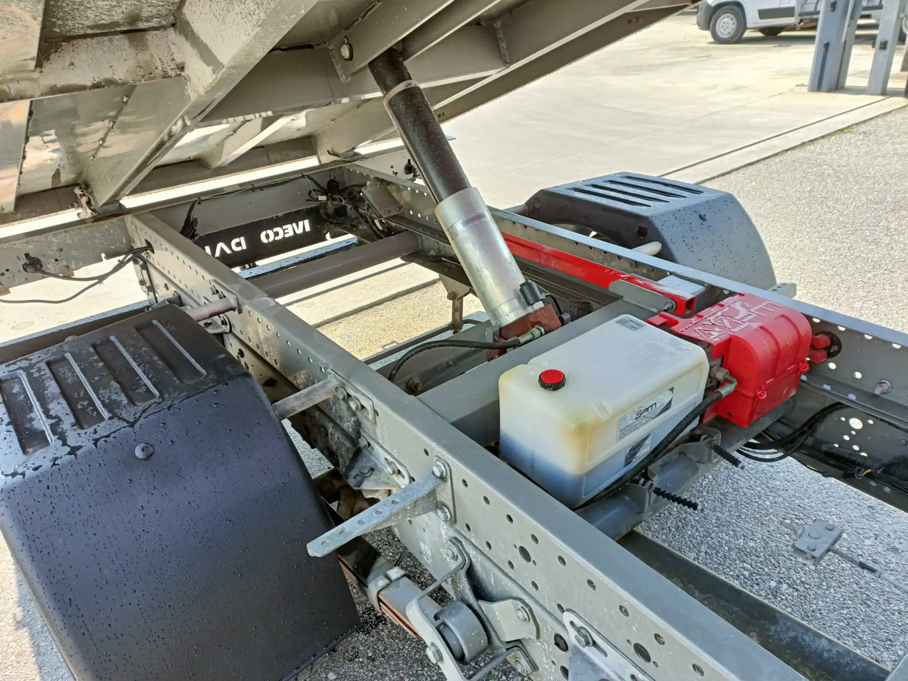 Utilitaire benne IVECO DAILY 35C12 RIBALTABILE: photos 8