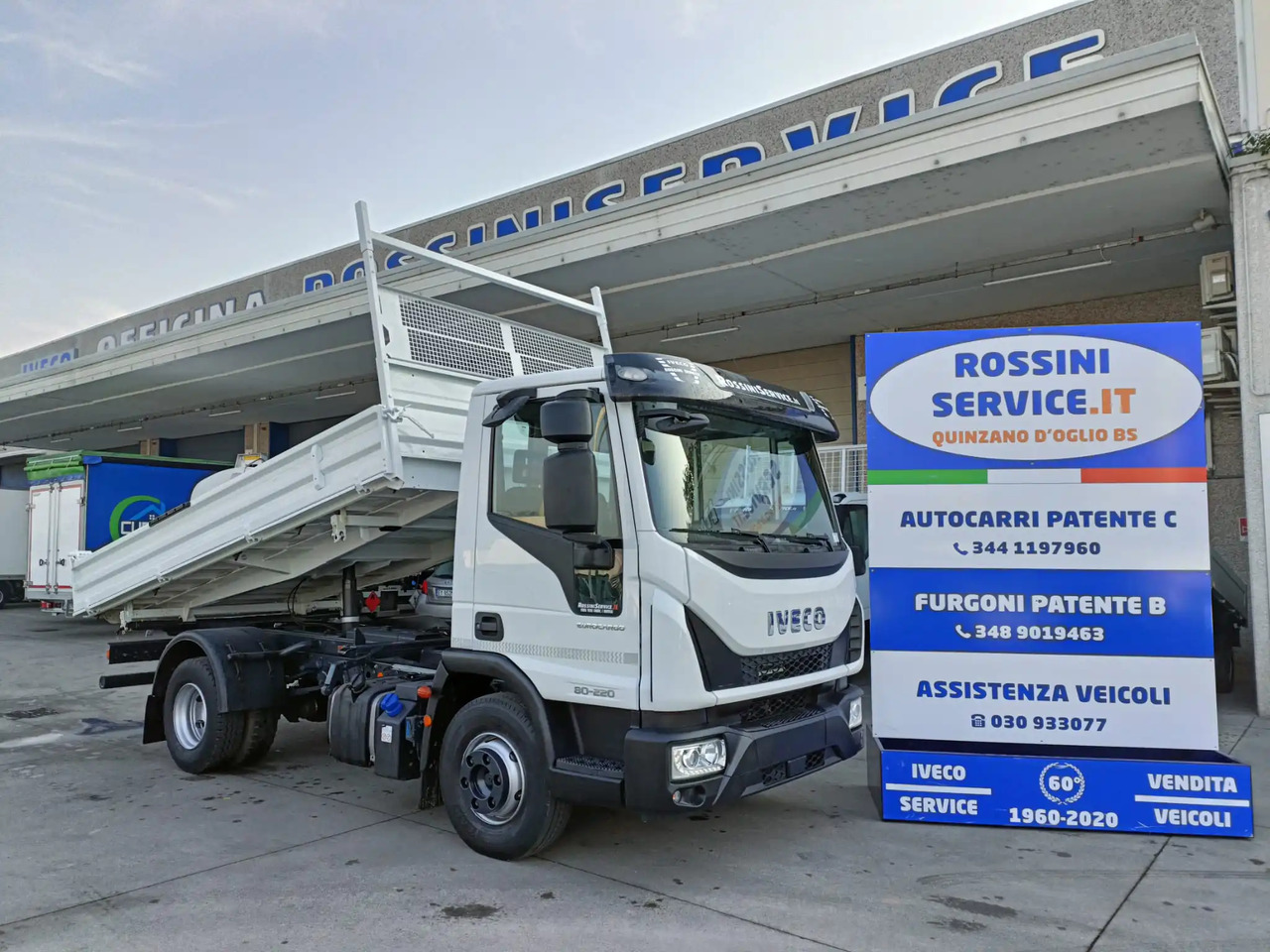 IVECO EUROCARGO 80E22K - Camion benne: photos 1 IVECO EUROCARGO 80E22K - Camion benne: photos 1