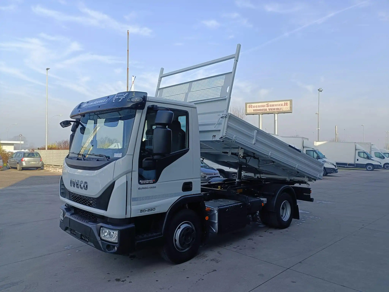 IVECO EUROCARGO 80E22K - Camion benne: photos 3 IVECO EUROCARGO 80E22K - Camion benne: photos 3