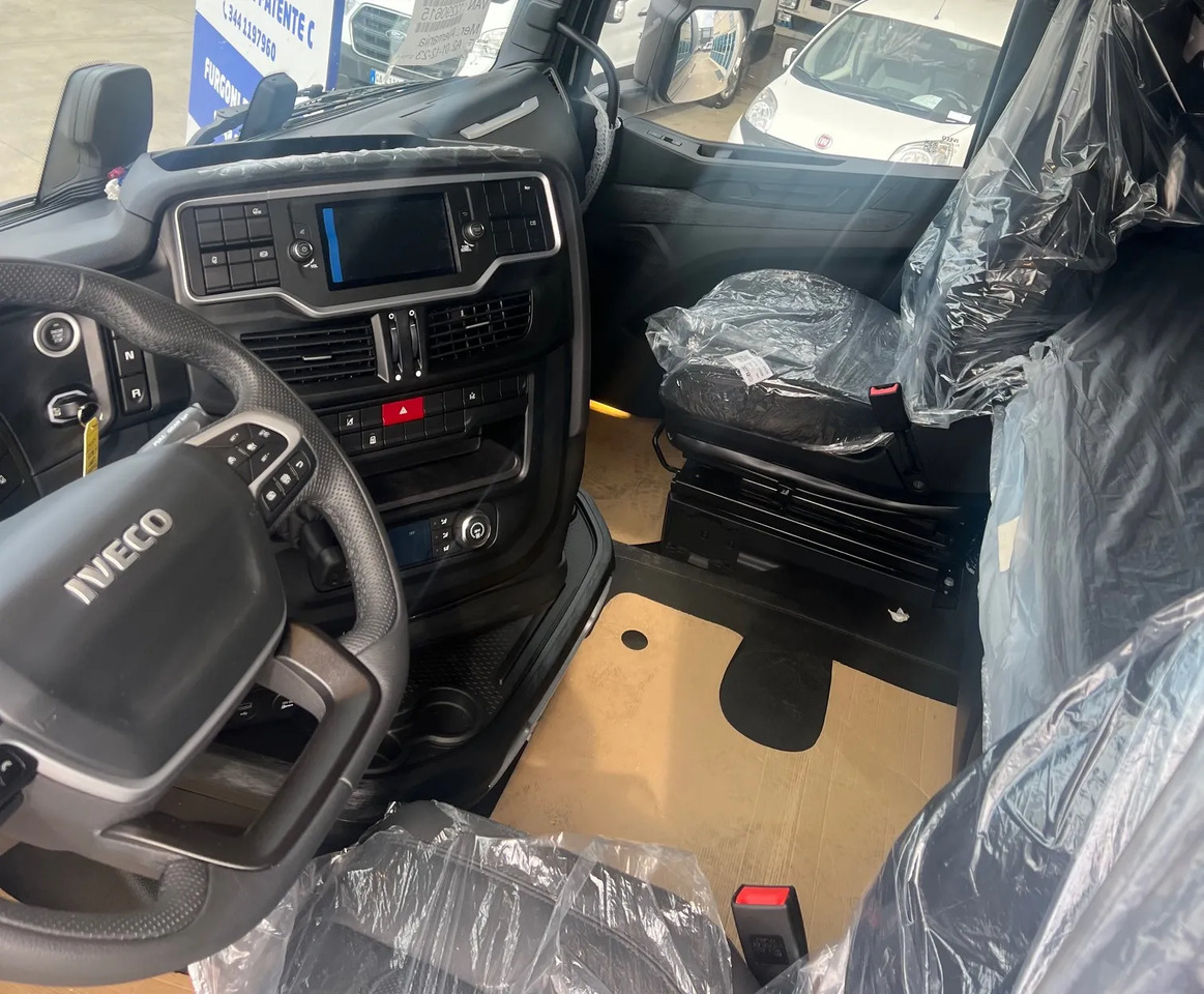 Châssis cabine IVECO S-WAY 570 TP FULL: photos 14 Châssis cabine IVECO S-WAY 570 TP FULL: photos 14