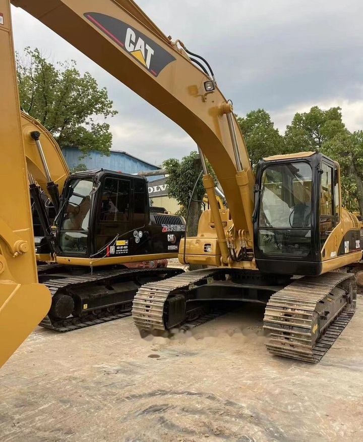 Caterpillar 320C - Pelle sur chenille: photos 2 Caterpillar 320C - Pelle sur chenille: photos 2
