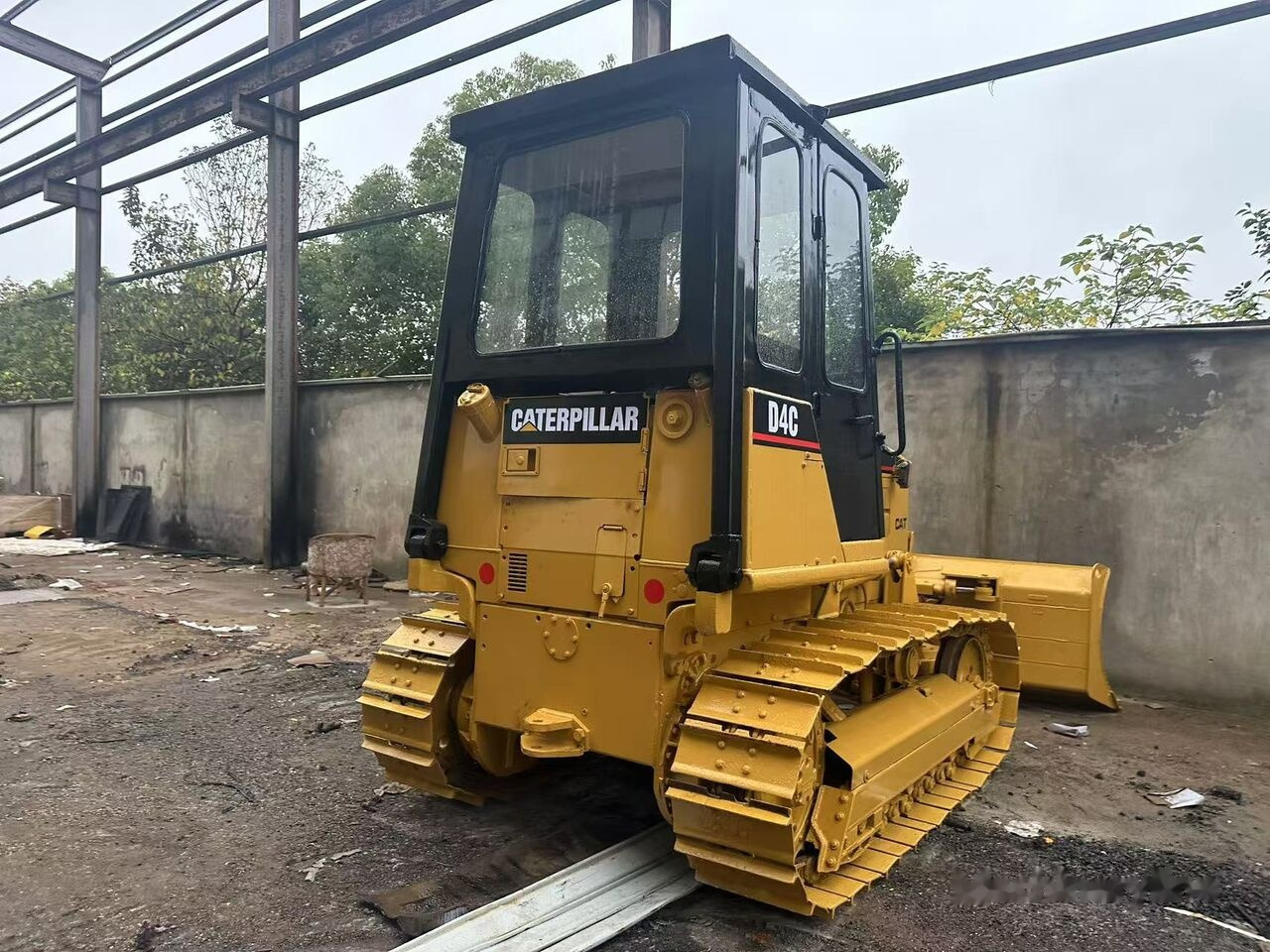Bulldozer Caterpillar D4C: photos 9