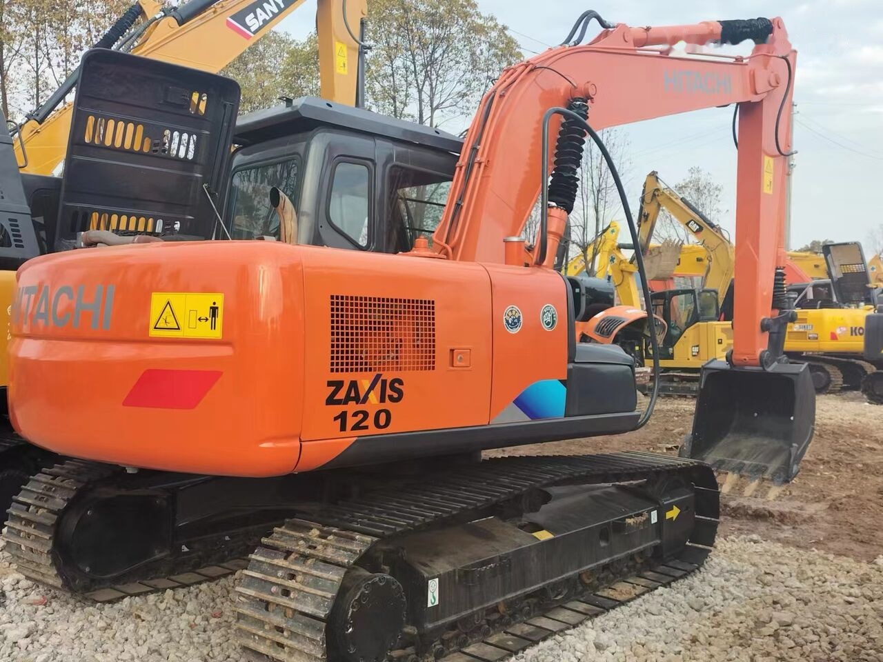 Hitachi ZX120 - Pelle sur chenille: photos 3 Hitachi ZX120 - Pelle sur chenille: photos 3